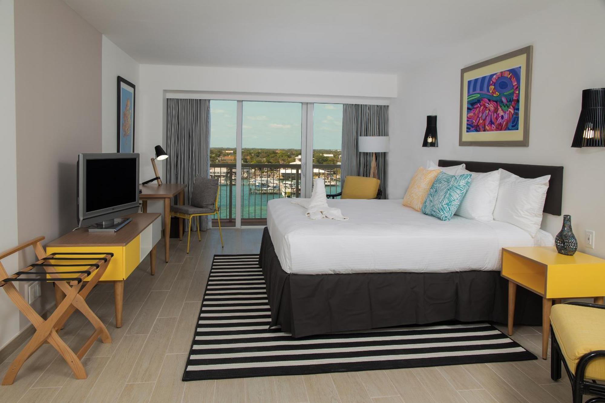 Quarto Deluxe com Cama King-size, Varanda e Vista do Porto